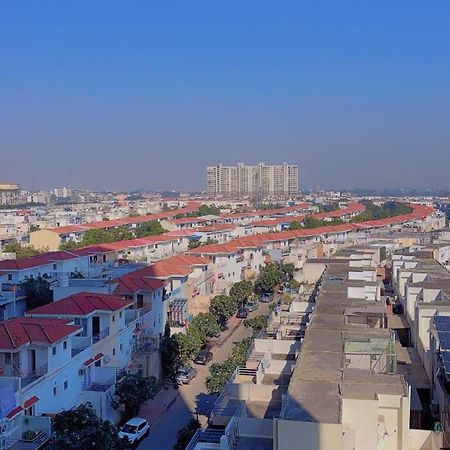 גרייטר נוידה Paramount Golforeste Villas Studio Oak Pine מראה חיצוני תמונה